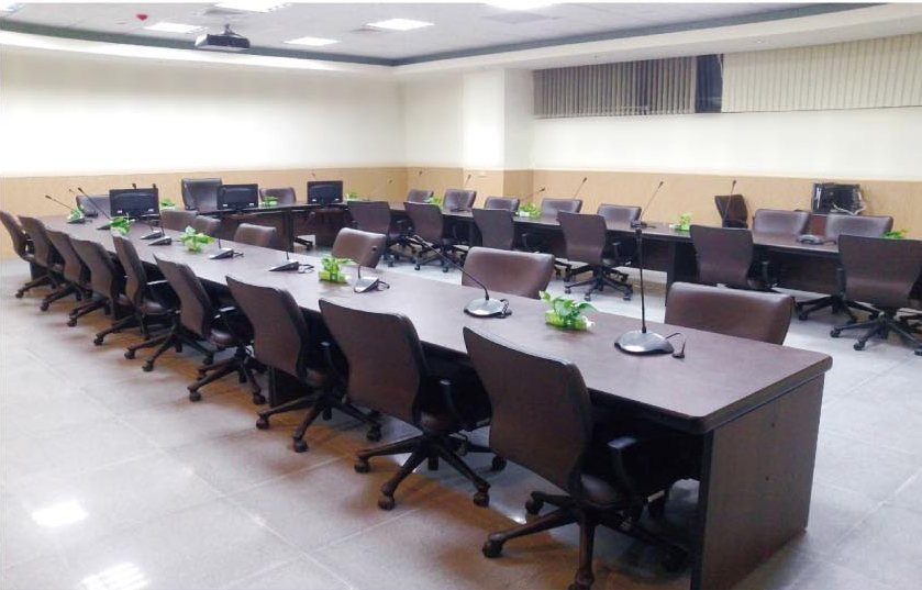 17-6 ㄇ型美耐板面會議桌